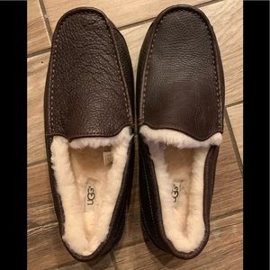 🔥 🔥 BRAND NEW UGG Slippers